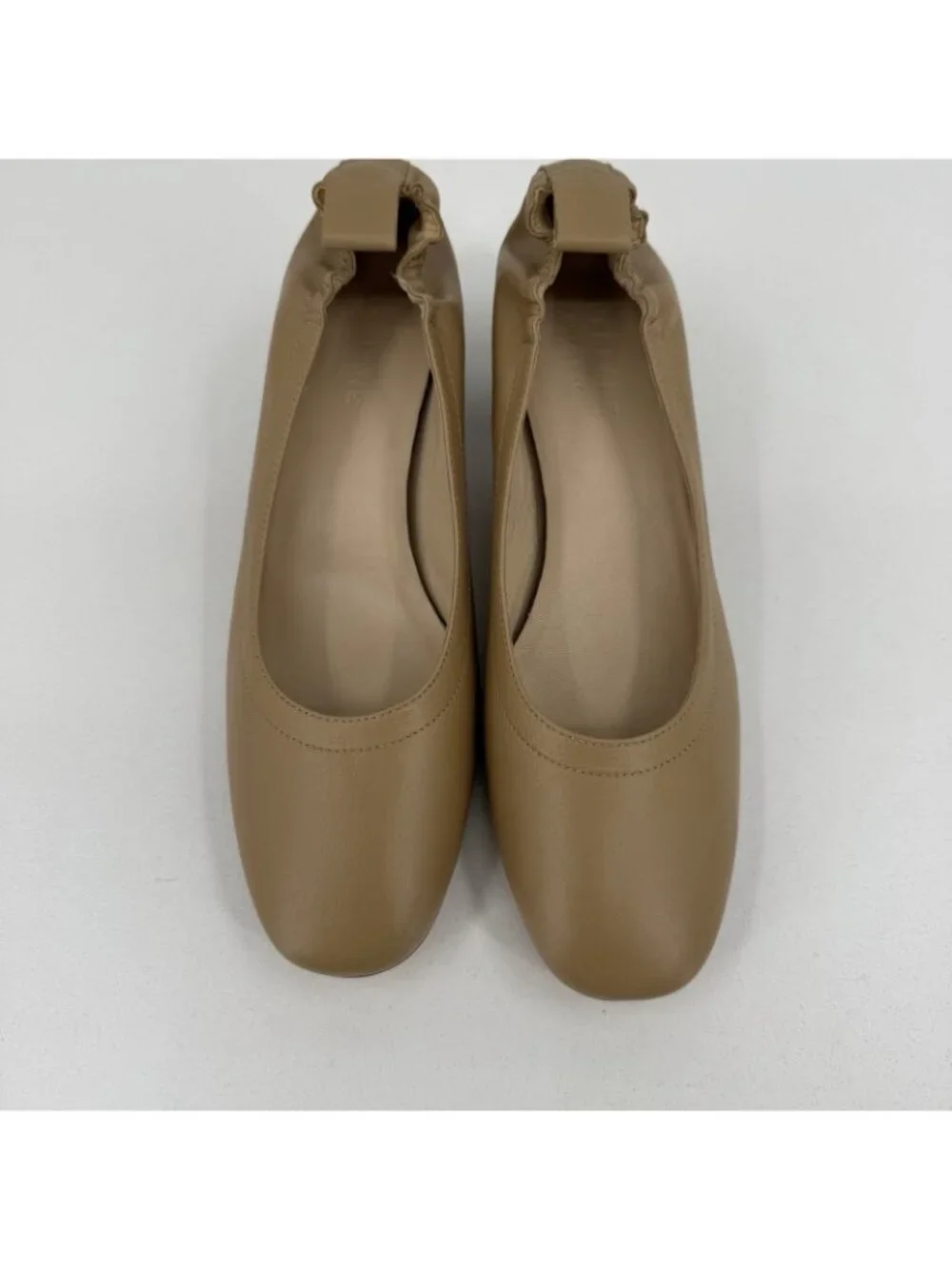 Everlane Italian Leather Day Heel Light Taupe 7.5 Women's Elastic Back Comfort